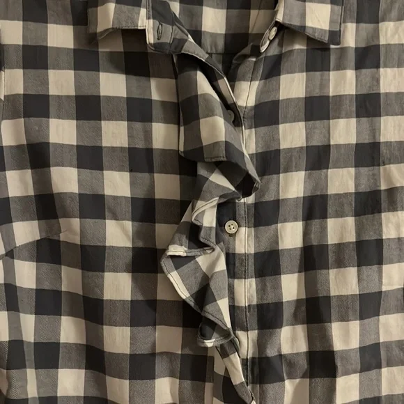 Banana republic button down - Picture 2 of 4